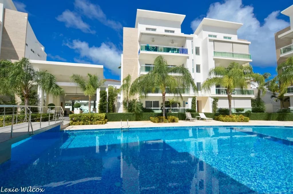 Main pool at Mia Hermosa in Punta Cana