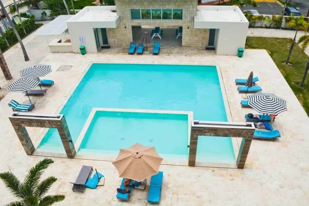 NAVIO Los Corales beachfront apartments