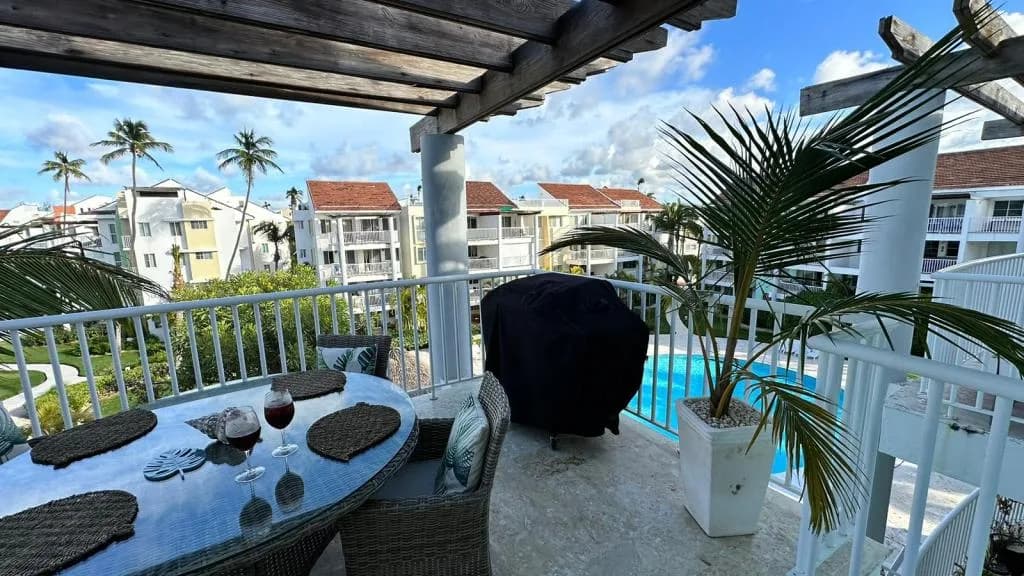 Penthouse A404 balcony with sea view at Playa Turquesa